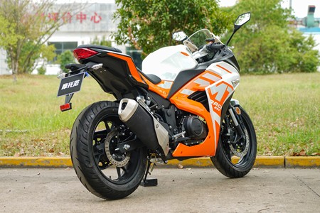 金城摩托车品牌>枭250报价车型图片-摩托范-哈罗摩托