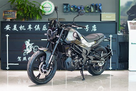 贝纳利摩托车品牌>幼狮 Leoncino 150报价车型图片-摩托范
