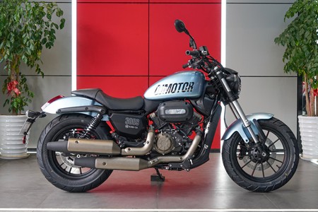 QJMOTOR摩托车品牌>闪300报价车型图片-摩托范