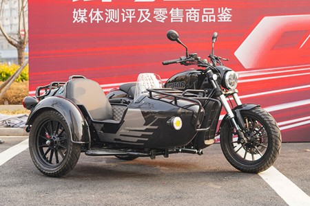 QJMOTOR摩托车品牌>闪300+报价车型图片-摩托范