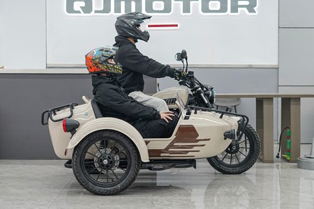 QJMOTOR摩托车品牌>闪300+报价车型图片-摩托范