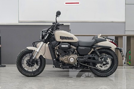 QJMOTOR摩托车品牌>闪300+报价车型图片-摩托范