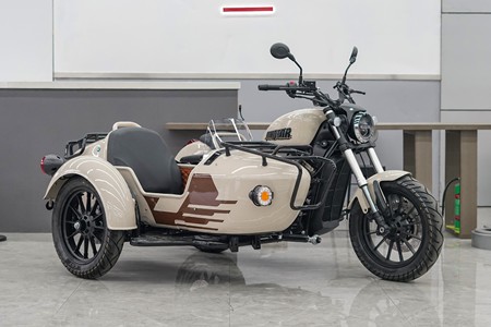QJMOTOR摩托车品牌>闪300+报价车型图片-摩托范