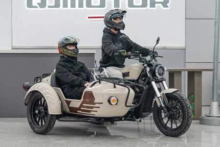 QJMOTOR摩托车品牌>闪300+报价车型图片-摩托范