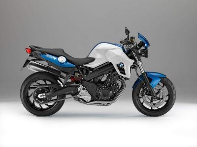宝马摩托车品牌>f 800 r报价车型图片-摩托范-哈罗摩托