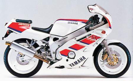 雅马哈fzr 400r