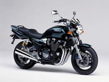雅马哈摩托车品牌>xjr 1300报价车型图片-摩托范-哈罗摩托
