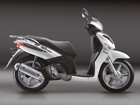 贝纳利caffenero 150