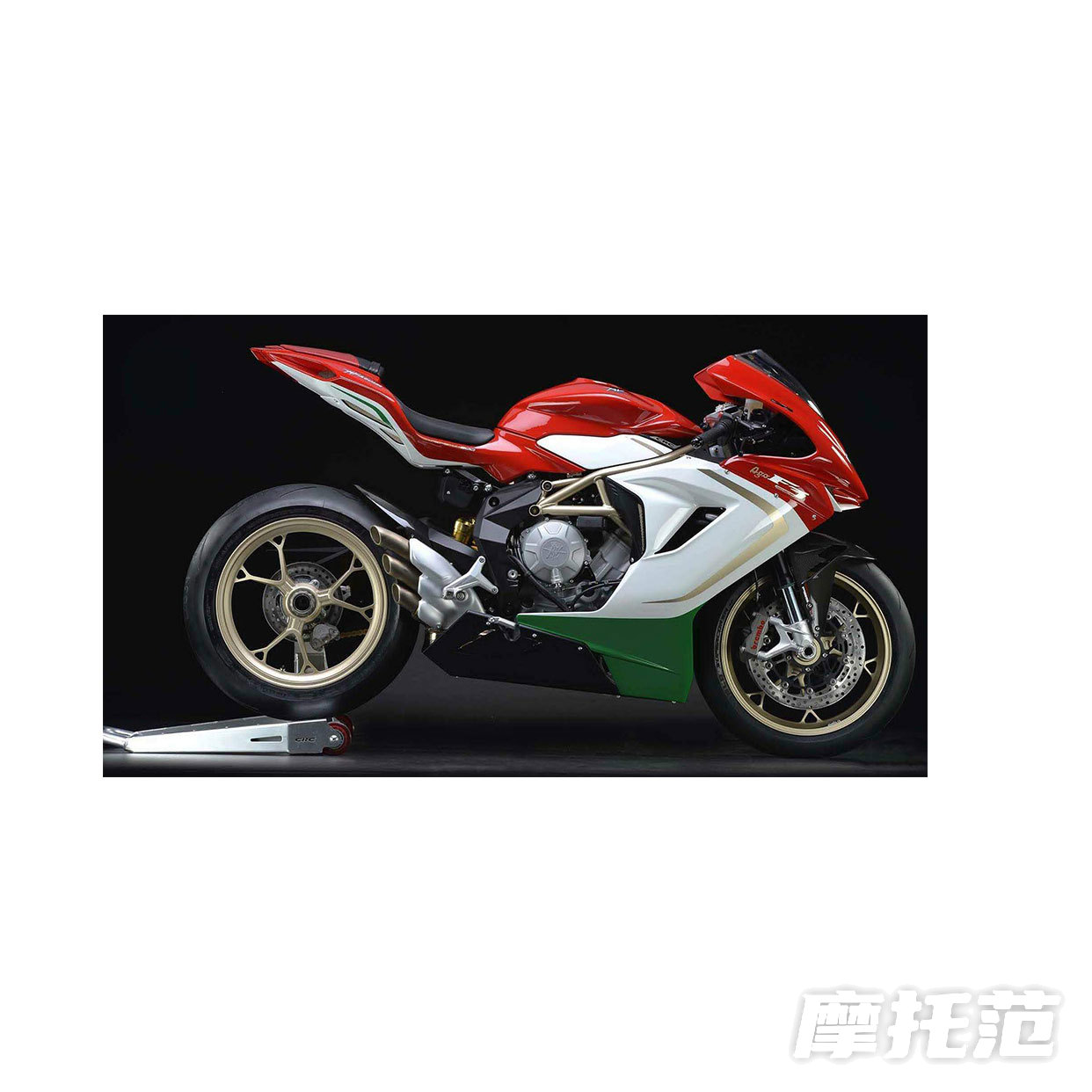 F3 800 Ago