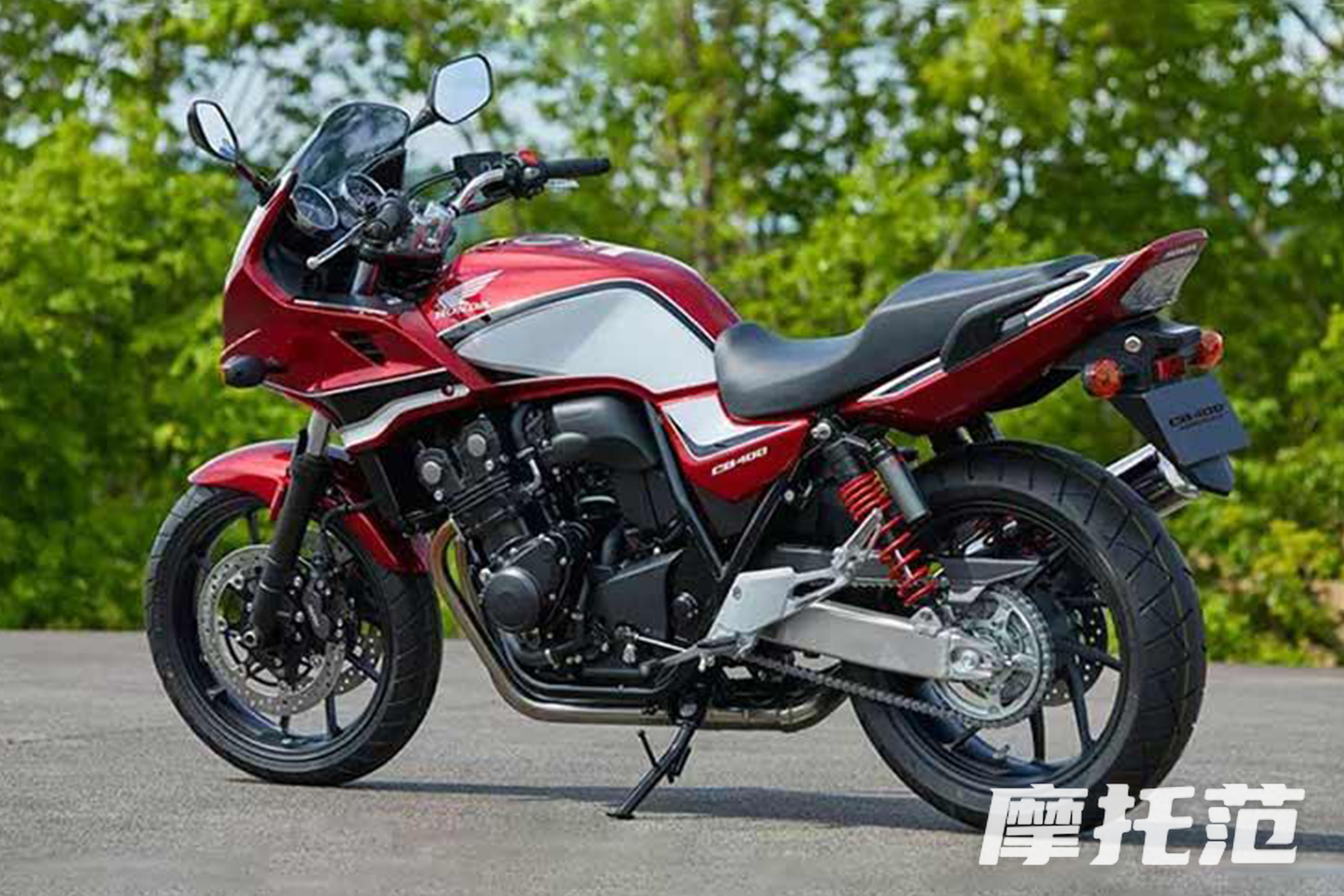 CB400