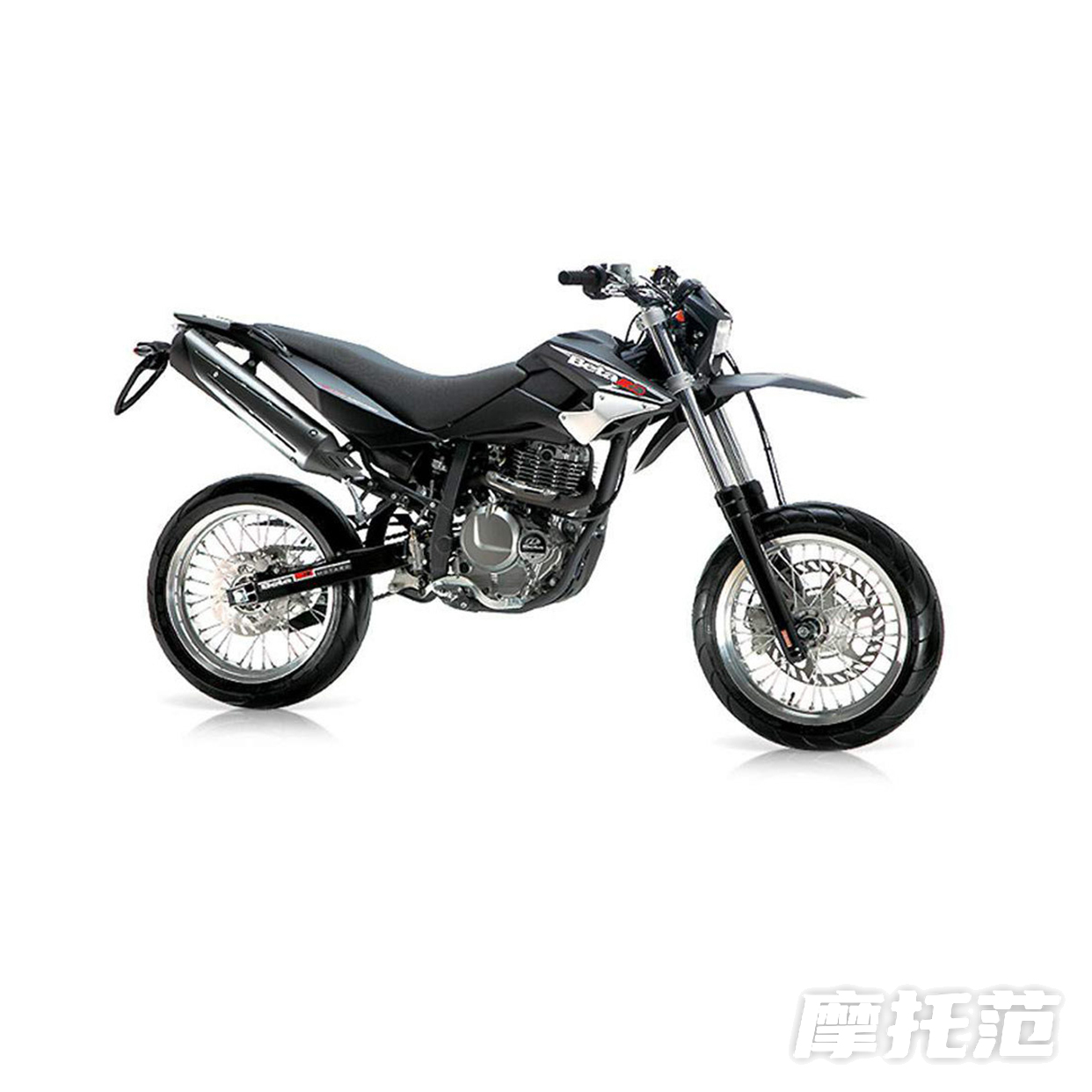 M4 Motard
